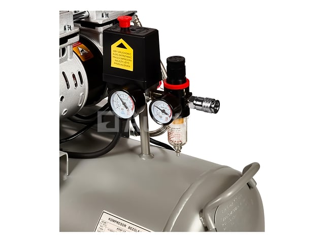 Olievrije compressor 100L 3x1500W – foto 7 – kavel bij Auctelia, Aye