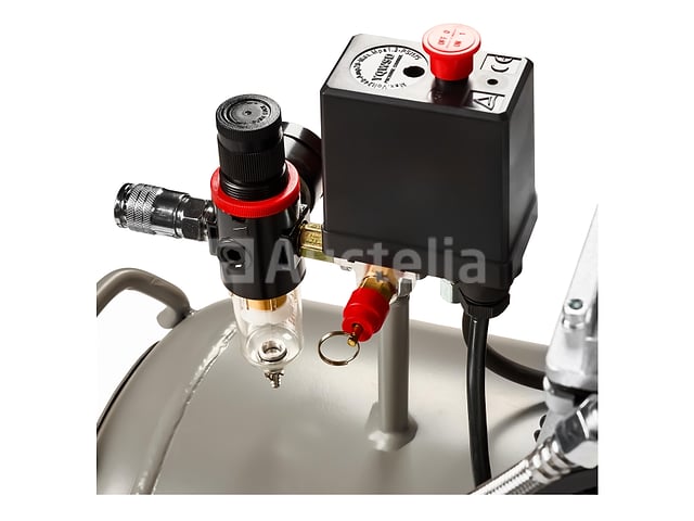 Olievrije compressor 100L 3x1500W – foto 8 – kavel bij Auctelia, Aye