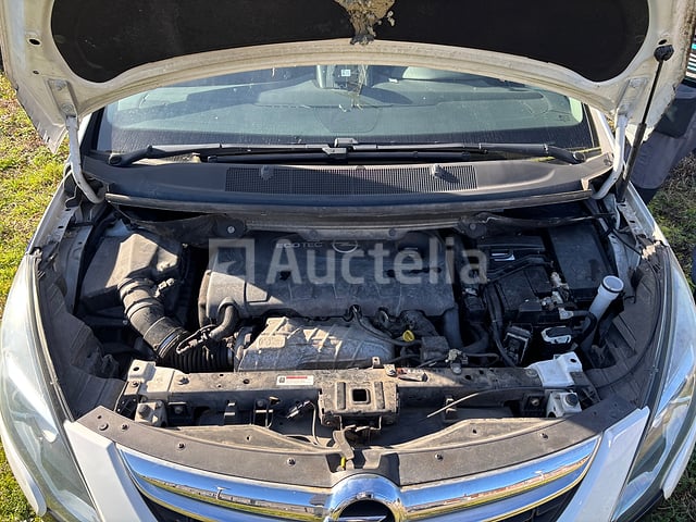 Opel Zafira Tourer Enjoy (2014-108,066 km)(VIN: W0LPD9EN1E2058186) – foto 4 – kavel bij Auctelia, Erquelinnes