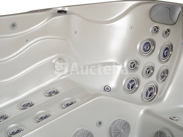 Outdoor Spa 5-persoons 220x220 cm - Wit bad / antraciete zijkant - Incl. Bluetooth – foto 7 – kavel bij Auctelia, Tholen
