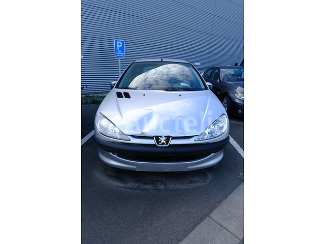 Peugeot 208 auto – foto 2 – kavel bij Auctelia, Namur