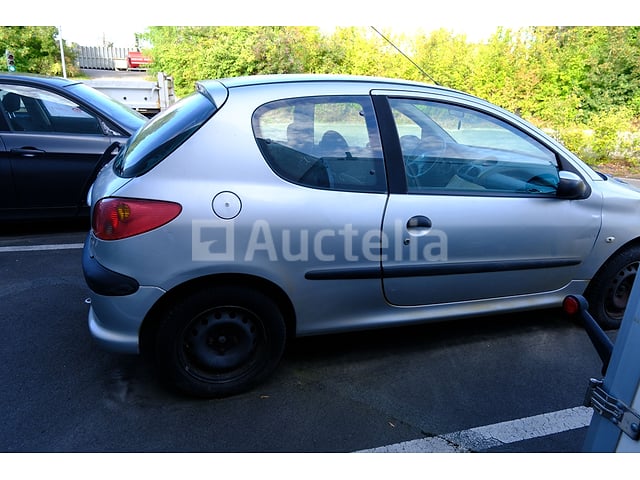 Peugeot 208 auto – foto 4 – kavel bij Auctelia, Namur
