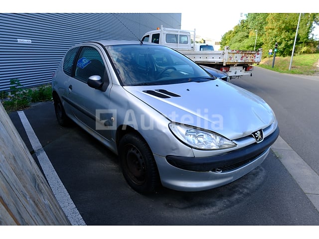 Peugeot 208 auto – foto 3 – kavel bij Auctelia, Namur