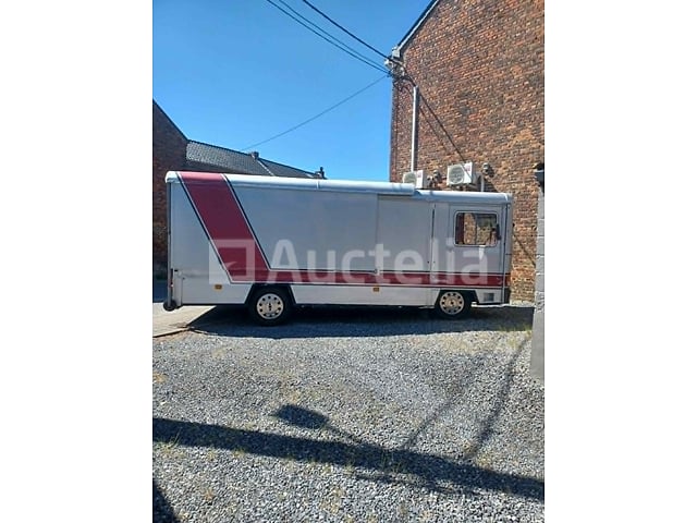 Peugeot - J9 getransformeerd – foto 4 – kavel bij Auctelia, Frameries