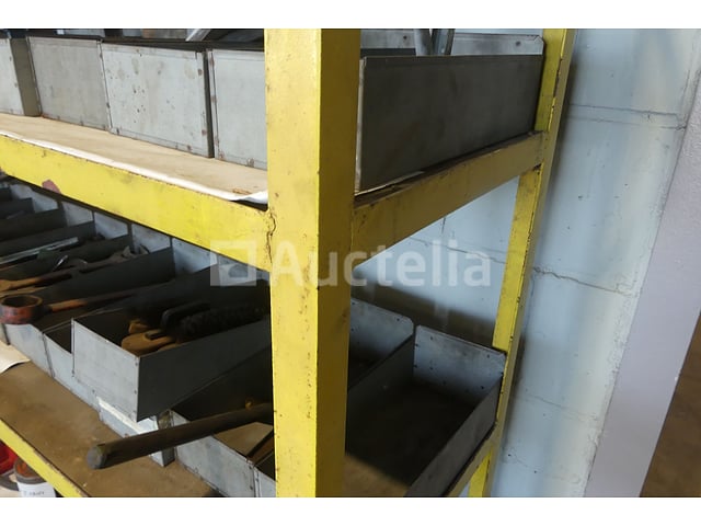 Planken – foto 3 – kavel bij Auctelia, Binche