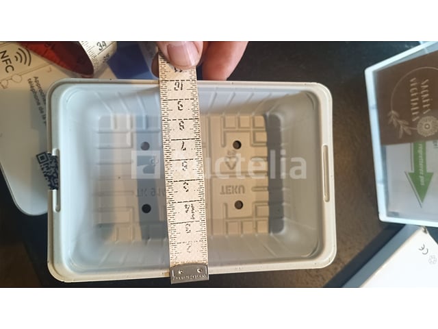 Plastic bakjes voor groentekluiten (1500 stukjes) – foto 3 – kavel bij Auctelia, Lasne