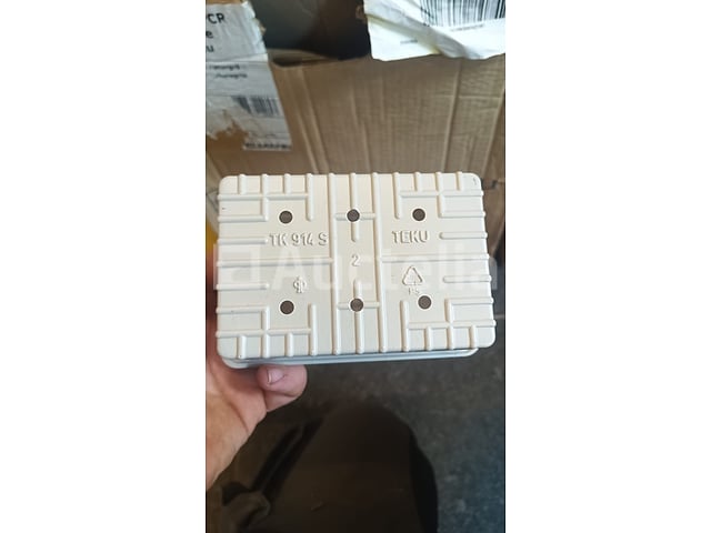 Plastic bakjes voor groentekluiten (1500 stukjes) – foto 4 – kavel bij Auctelia, Lasne