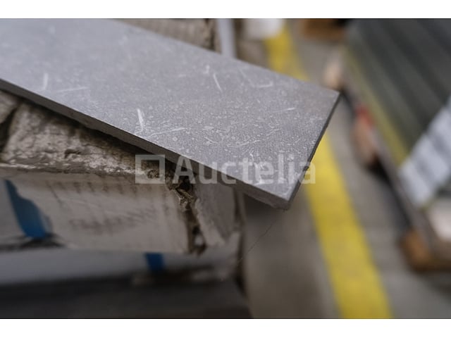 Plinten en tegels Sintesi – foto 4 – kavel bij Auctelia, Paliseul