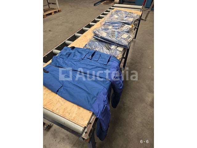 Plusmaat werkkledingset – broek en jassen – foto 6 – kavel bij Auctelia, La Louvière