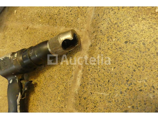 Pneumatische Chipper RC – foto 4 – kavel bij Auctelia, Rhode-Saint-Genèse