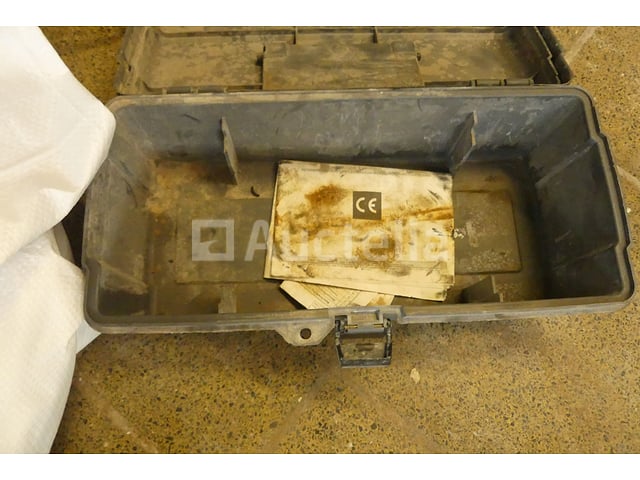 Pneumatische Chipper RC – foto 8 – kavel bij Auctelia, Rhode-Saint-Genèse