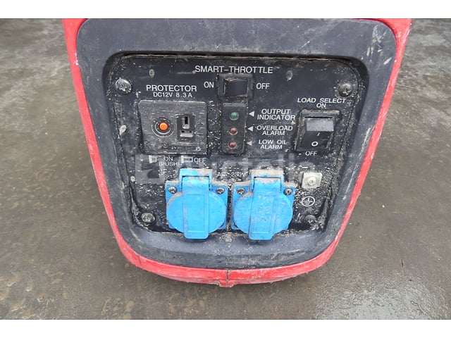 Power Plus POW482 Draagbare Generatorset – foto 4 – kavel bij Auctelia, Tintigny