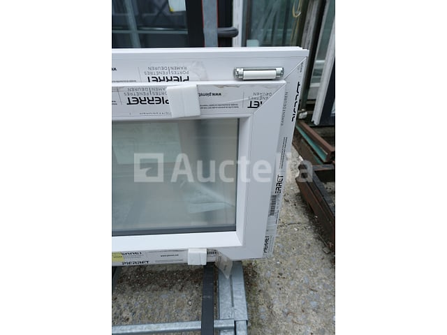 PVC-frame (1 raam met open mond) – foto 3 – kavel bij Auctelia, Paliseul