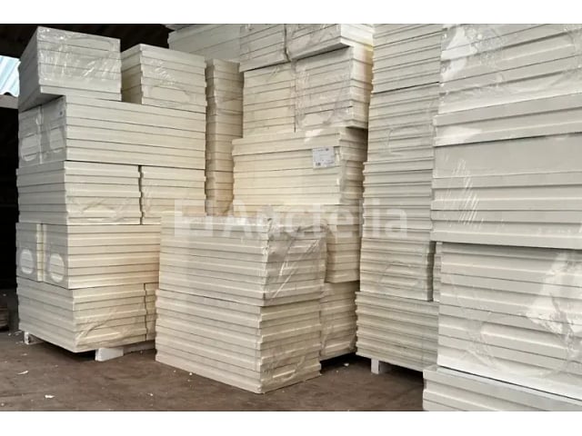 Recticel Eurot zilver 100mm 1,2x0,6m BD (50,40 m²) (70 stukken) – kavel bij Auctelia, Bastogne