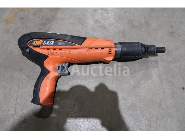 REF: 9807002-15 - Spit P370 Spitfire kruitspijkermachine – foto 3 – kavel bij Auctelia, Chaudfontaine