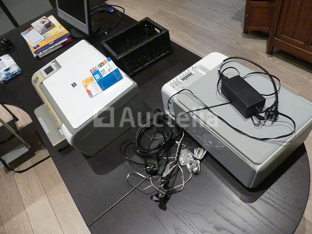REF: Lot 058 - L-vormig bureau (Geen andere accessoires) – foto 9 – kavel bij Auctelia, Anderlecht