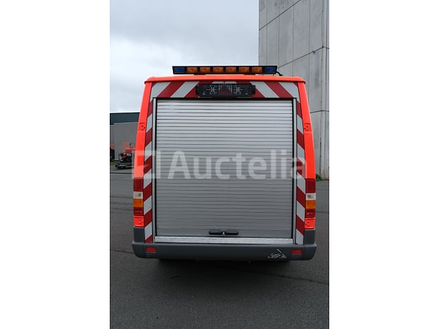 REF: Lot V3 - Mercedes-Benz 313 CDI-D brandweerwagen (2001-46,381 km-VIN:WDB9036621R261673) – foto 6 – kavel bij Auctelia, Cuesmes
