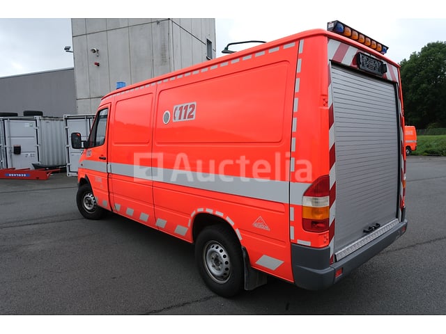 REF: Lot V3 - Mercedes-Benz 313 CDI-D brandweerwagen (2001-46,381 km-VIN:WDB9036621R261673) – foto 7 – kavel bij Auctelia, Cuesmes