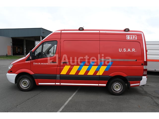 REF: Lot V4 - Mercedes-Benz 318 CDI-D brandweer pickup bus (2008-399.253 km-VIN:WDB9066331S319598) – foto 8 – kavel bij Auctelia, Cuesmes