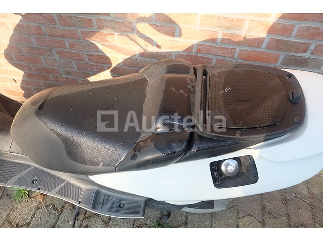 REF: V1 - 125 cc scooter (voor onderdelen) MBK Skyliner – foto 7 – kavel bij Auctelia, Waremme