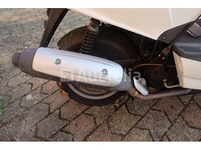 REF: V3 - Scooter 125 cm³ (voor onderdelen) MBK Skyliner (VIN: VTLSE067000005716) – foto 9 – kavel bij Auctelia, Waremme