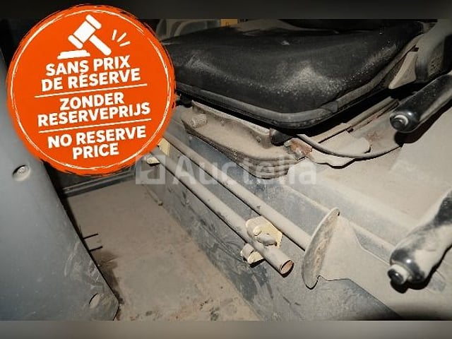 REF: Wijnegem 2 - Veegwagen (voor onderdelen) Hako CM1200 – foto 5 – kavel bij Auctelia, Wijnegem