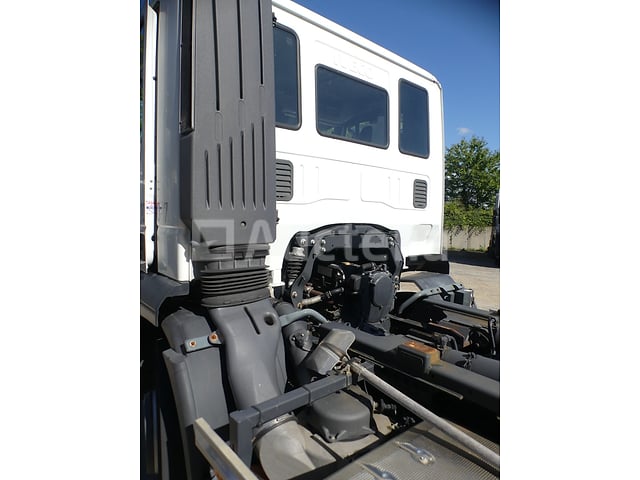REF:10007 - Containertruck Iveco 310 Stralis (2018-31,097 km)(VIN:WJMA62AN30C398938) – foto 7 – kavel bij Auctelia, Bruxelles
