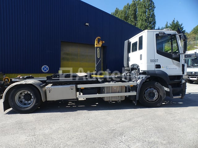 REF:10007 - Containertruck Iveco 310 Stralis (2018-31,097 km)(VIN:WJMA62AN30C398938) – foto 5 – kavel bij Auctelia, Bruxelles
