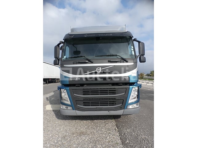 REF:1CYS304 - Volvo FM 330 Box Truck (2016-523,411 km)(VIN:YV2X9J0A8GB781650) – foto 2 – kavel bij Auctelia, Fleurus