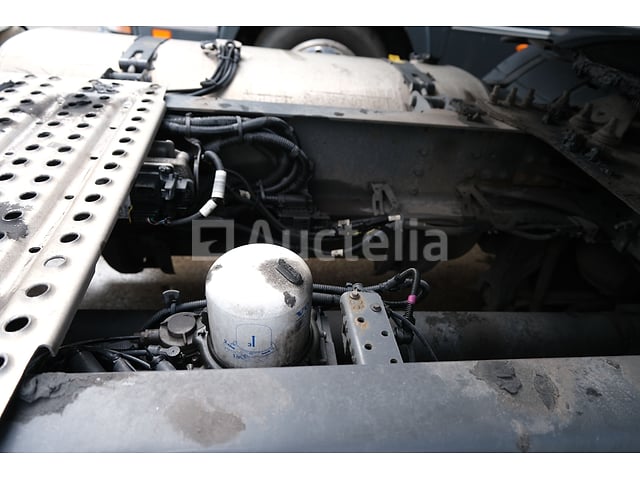 REF:1VPB050 - Volvo FH 460 trekker (2019-822,042 km-VIN:YV2RTY0AXKB891207) – foto 9 – kavel bij Auctelia, Fleurus