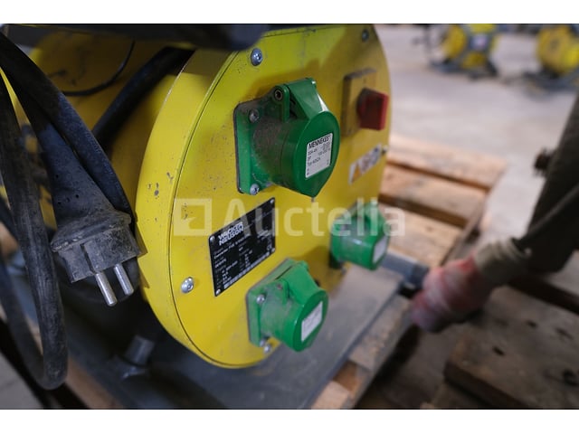 REF:2601 - Frequentieomvormer voor Wacker-Neuson omvormer FUE 6/042/200 Vibrerende Naald – foto 4 – kavel bij Auctelia, Machelen