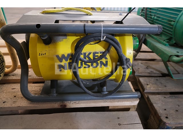 REF:2601 - Frequentieomvormer voor Wacker-Neuson omvormer FUE 6/042/200 Vibrerende Naald – foto 2 – kavel bij Auctelia, Machelen