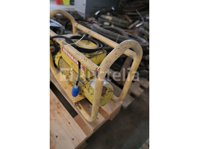 REF:2627 - Dynapac UF60 Vibrerende Naald Frequentieomvormer – foto 2 – kavel bij Auctelia, Machelen