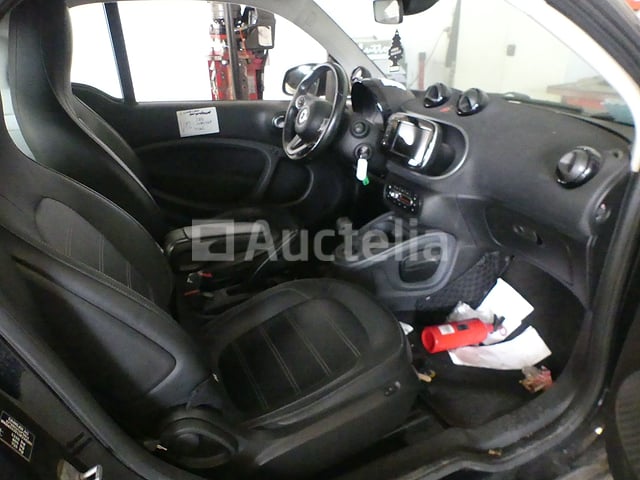 REF:2823 - Elektrische auto Smart EQ Fortwo coupé (2019-71,947 km)(VIN:WME45339911K334395) – foto 9 – kavel bij Auctelia, Bruxelles