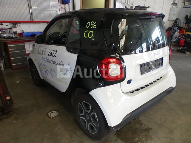 REF:2823 - Elektrische auto Smart EQ Fortwo coupé (2019-71,947 km)(VIN:WME45339911K334395) – foto 4 – kavel bij Auctelia, Bruxelles