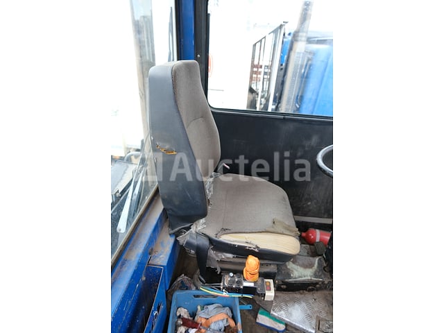 REF:6026 - MOL CT200/4x2 intern containertransportvoertuig (VIN:YA1R40A0126304828) – foto 8 – kavel bij Auctelia, Puurs-Sint-Amands
