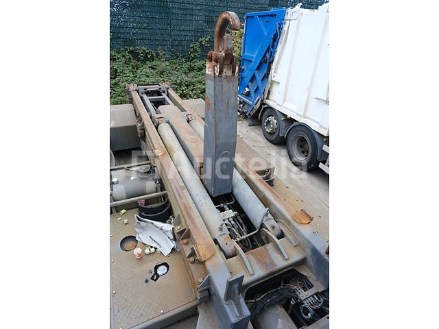 REF:6026 - MOL CT200/4x2 intern containertransportvoertuig (VIN:YA1R40A0126304828) – foto 9 – kavel bij Auctelia, Puurs-Sint-Amands