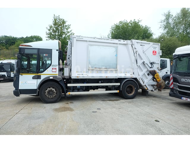 REF:61609 - Renault Access vuilniswagen (2016-105.000 km)(VIN: SEG1932BL6BF21704) – foto 8 – kavel bij Auctelia, Bruxelles
