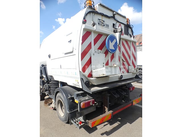REF:62548 - DAF LF 180 FA veegwagen (2015-27,752 km)(VIN: XLRAEL1500L439337) – foto 5 – kavel bij Auctelia, Bruxelles