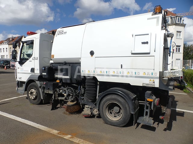REF:62548 - DAF LF 180 FA veegwagen (2015-27,752 km)(VIN: XLRAEL1500L439337) – foto 4 – kavel bij Auctelia, Bruxelles