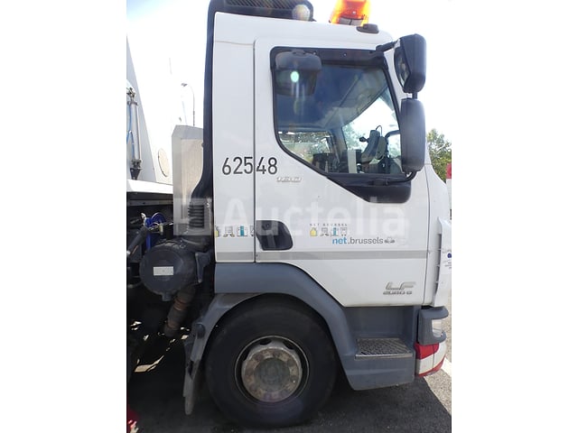 REF:62548 - DAF LF 180 FA veegwagen (2015-27,752 km)(VIN: XLRAEL1500L439337) – foto 8 – kavel bij Auctelia, Bruxelles
