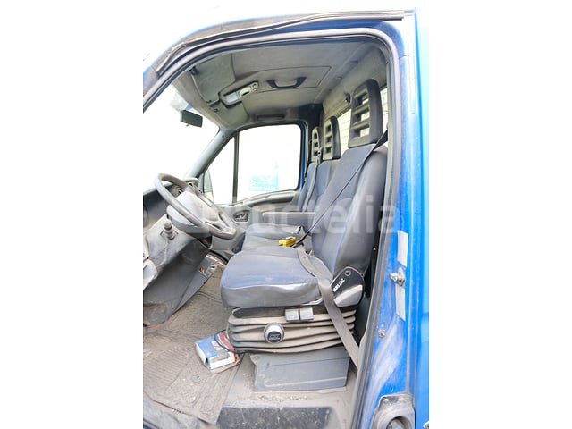 REF:6520 - Kiepwagen (voor onderdelen) Iveco Daily 40C35 (2008-243,118 km) – foto 8 – kavel bij Auctelia, Gent