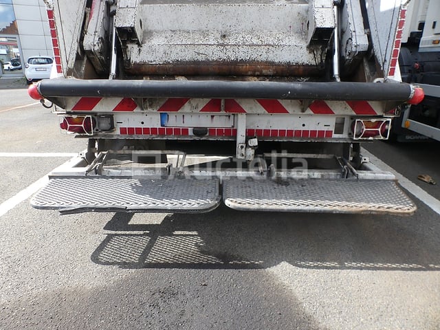 REF:9573 - Renault Access D19 vuilniswagen (2015-120,577 km)(VIN:SEG1932BL6BF21133) – foto 7 – kavel bij Auctelia, Bruxelles