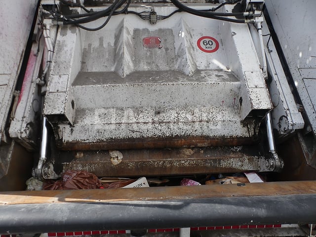 REF:9573 - Renault Access D19 vuilniswagen (2015-120,577 km)(VIN:SEG1932BL6BF21133) – foto 9 – kavel bij Auctelia, Bruxelles