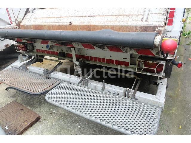 REF:9576 - Renault Access vuilniswagen (2015-120.000 km)(VIN: SEG1932BL6BF21121) – foto 8 – kavel bij Auctelia, Bruxelles