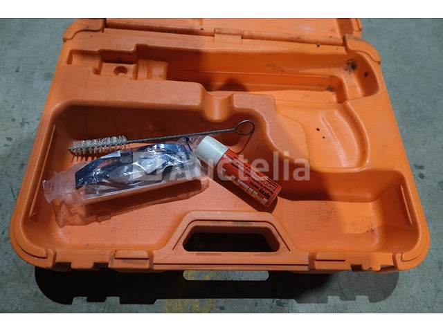 REF:9807002-22 - Spit P70SR kruitspijkeraar – foto 6 – kavel bij Auctelia, Chaudfontaine