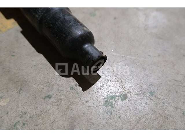 REF:9807002-22 - Spit P70SR kruitspijkeraar – foto 4 – kavel bij Auctelia, Chaudfontaine