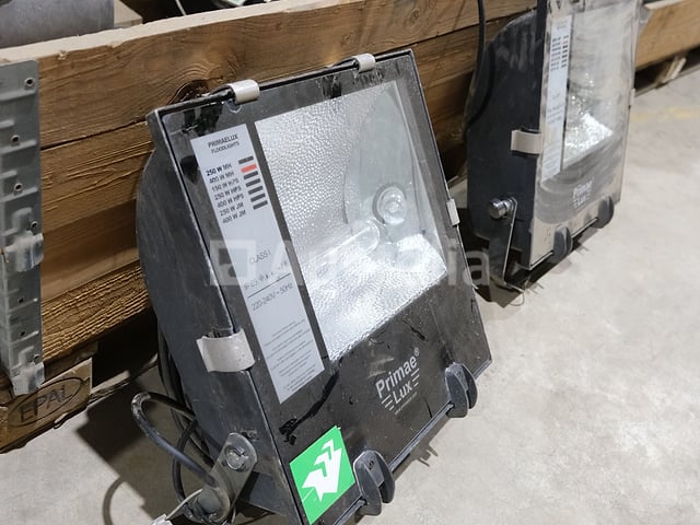 REF:98484139 / 984802711 / 984802683 / 984802212 / 984802569 / 98484146 - 6 halogeen bouwplaatsspotlights – foto 4 – kavel bij Auctelia, Chaudfontaine