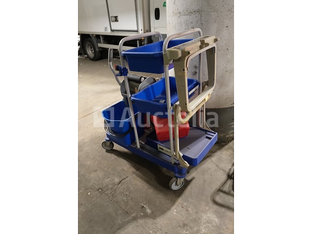 Reinigings- en onderhoudstrolleyset – foto 2 – kavel bij Auctelia, Ottignies-Louvain-la-Neuve