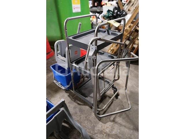 Reinigings- en onderhoudstrolleyset – foto 6 – kavel bij Auctelia, Ottignies-Louvain-la-Neuve